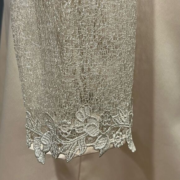 Flora Nikrooz Showstopper Satin Robe Size S Champagne Satin Lace Bridal NWT - Picture 10 of 16